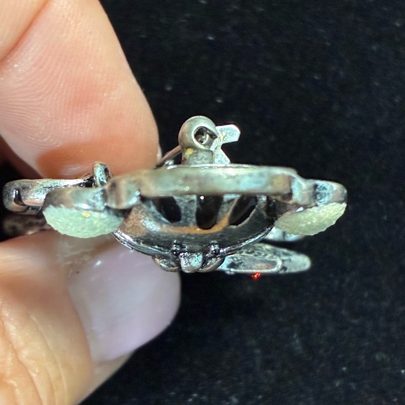 Vintage NWOT Cat In Earmuffs Brooch – 1990s - Picture 8 of 9